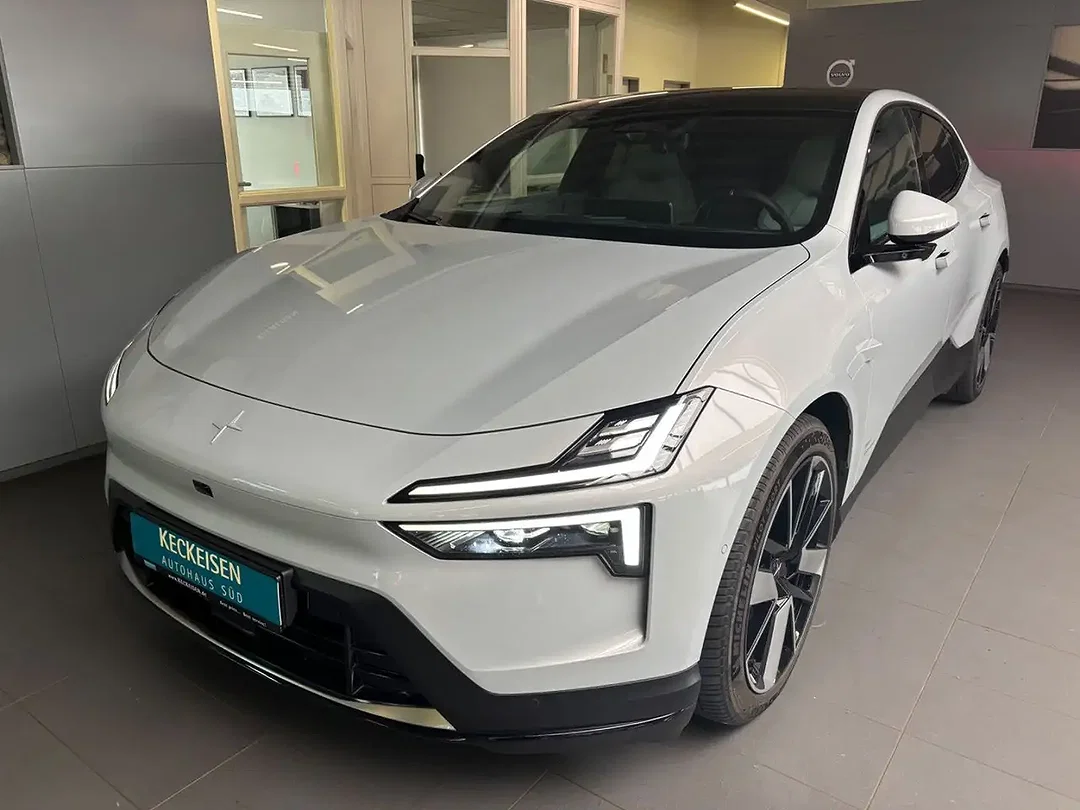 Polestar 4 Long Range Pilot Plus - Afbeelding 1