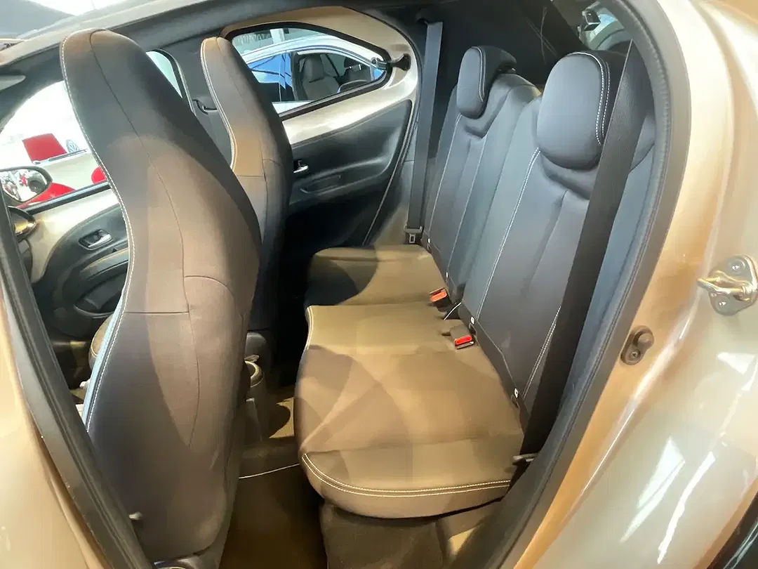 Toyota Aygo Air - Thumbnail 11