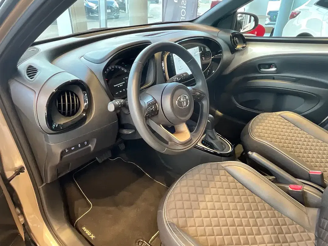 Toyota Aygo Air - Thumbnail 12