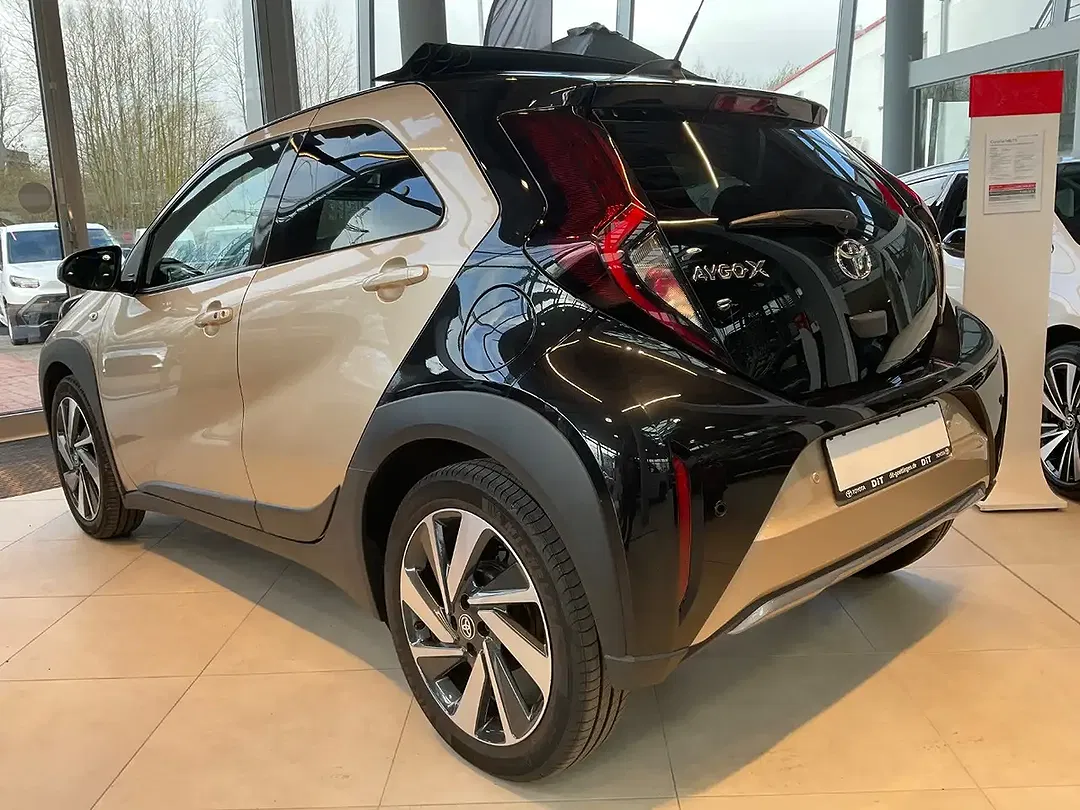 Toyota Aygo Air - Thumbnail 7