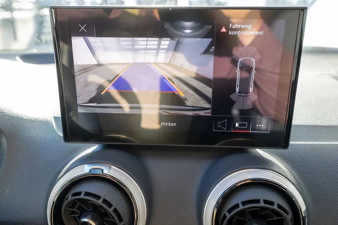 Audi SQ2 2.0 TFSI quattro Matrix LED - Thumbnail 11