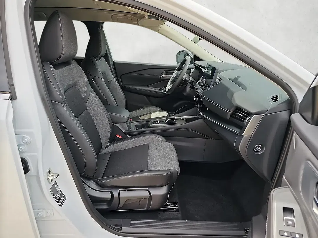 Nissan Qashqai 1.3 DIG-T Xtronic 4x4 N-Connecta - Thumbnail 10