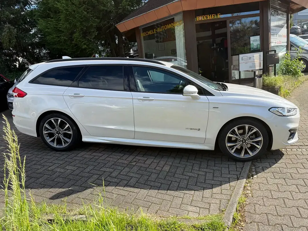 Ford Mondeo Hybrid ST-Line - Thumbnail 13