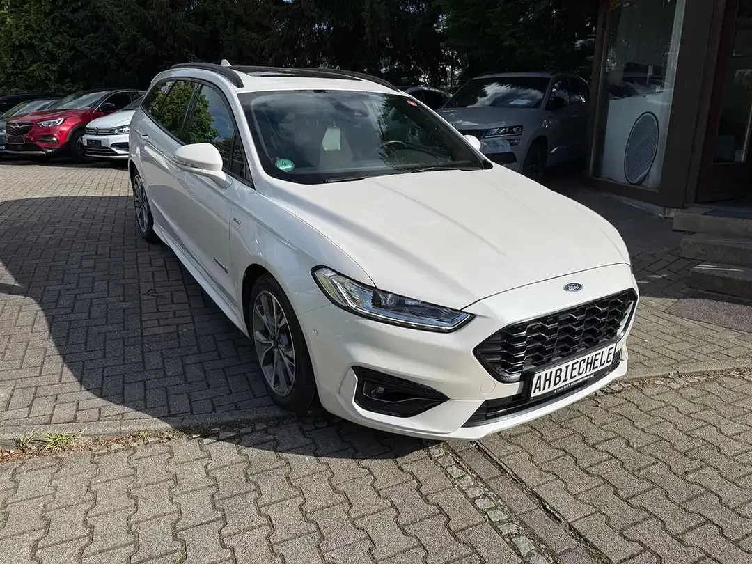 Ford Mondeo Hybrid ST-Line - Thumbnail 3