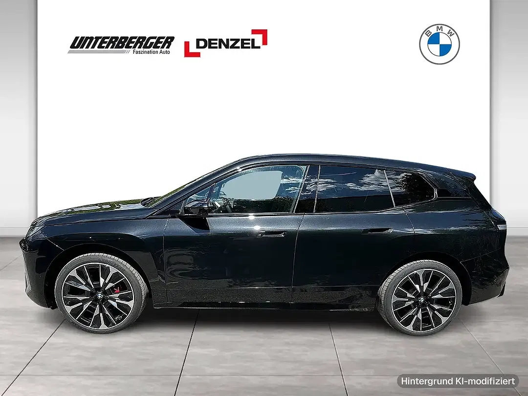 BMW iX xDrive M - Thumbnail 4