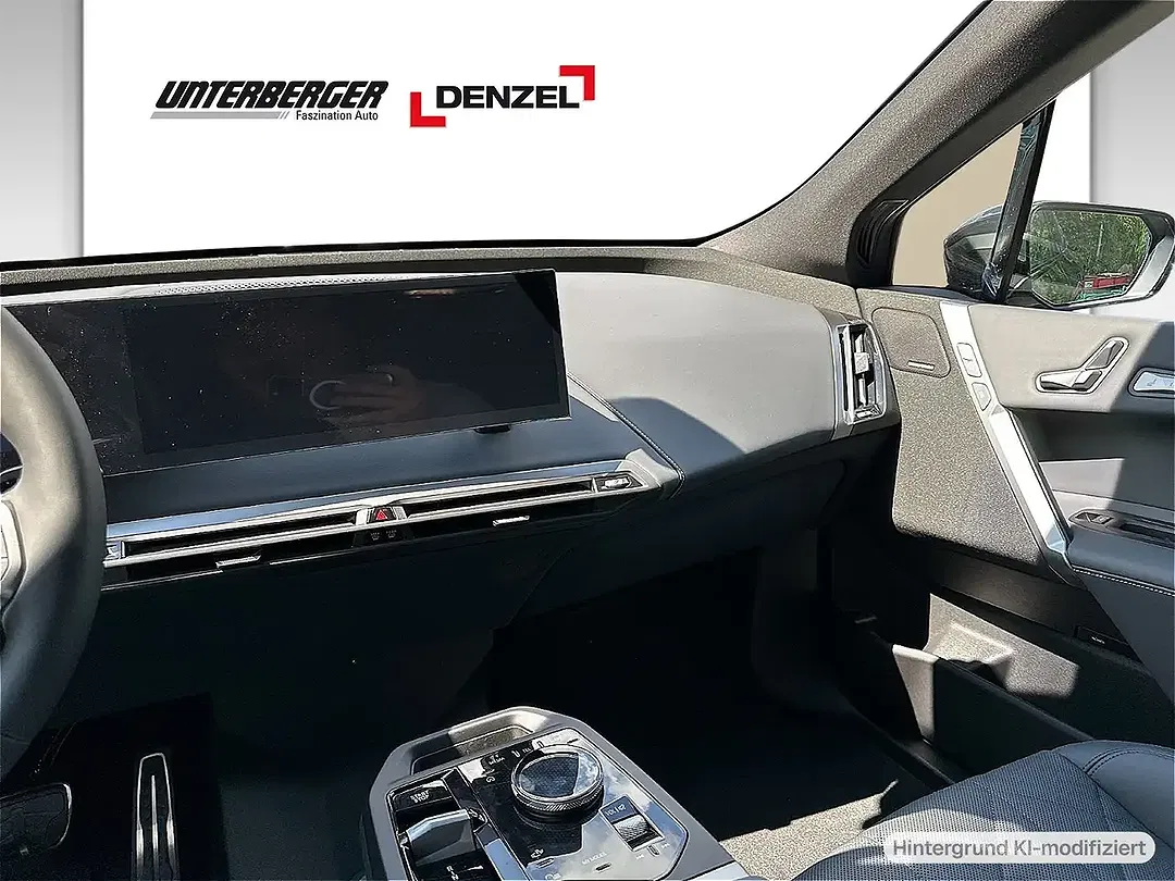 BMW iX xDrive M - Thumbnail 8
