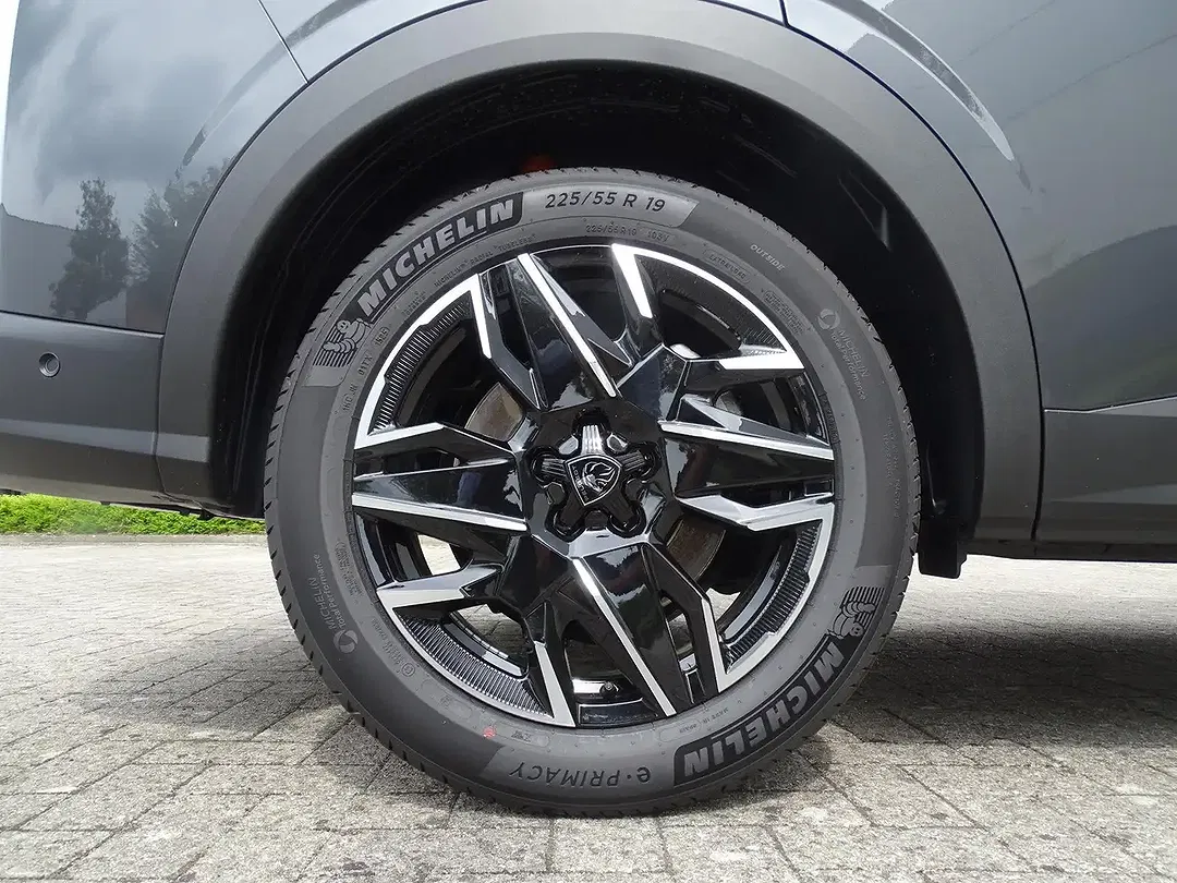 Peugeot 5008 145 Hybrid GT - Thumbnail 9