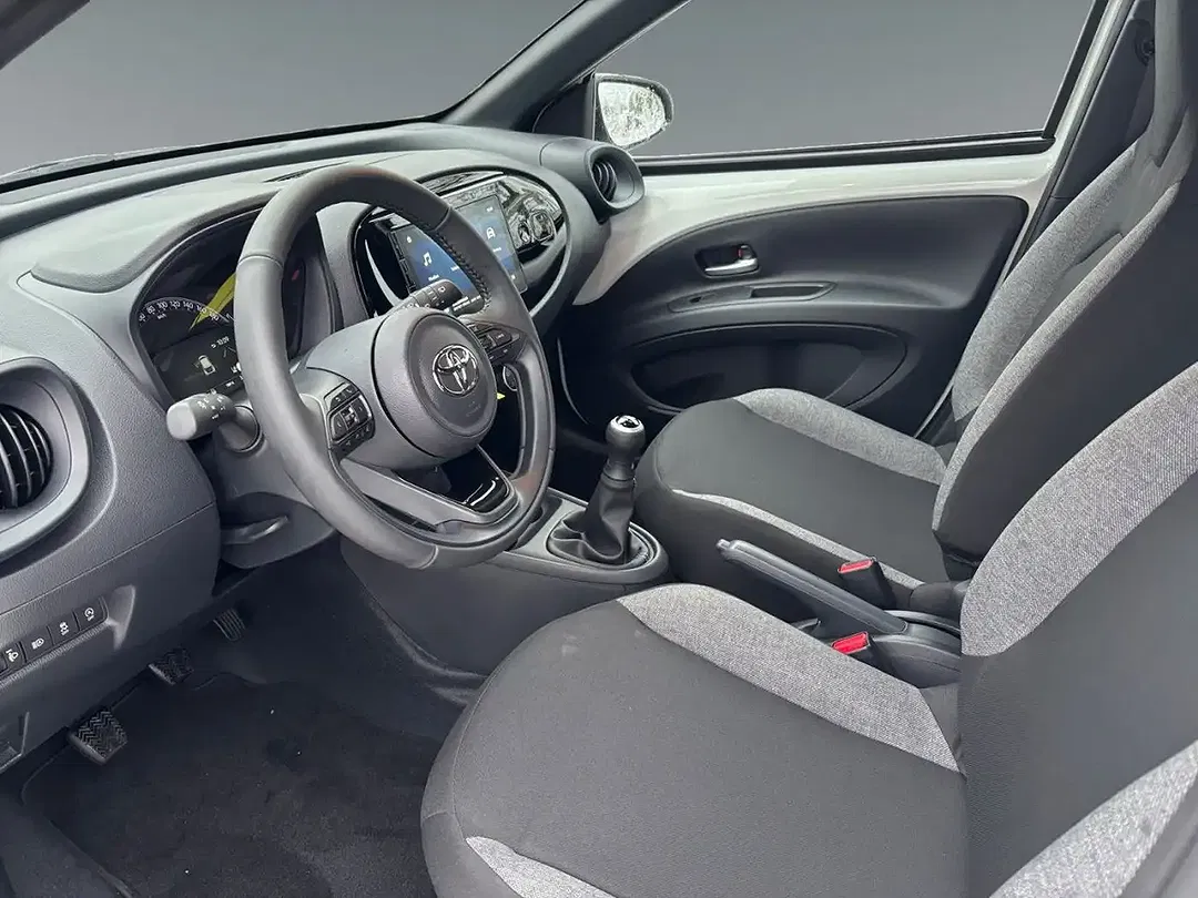 Toyota Aygo Business Edition - Thumbnail 9