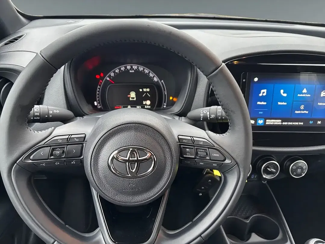 Toyota Aygo Business Edition - Thumbnail 12
