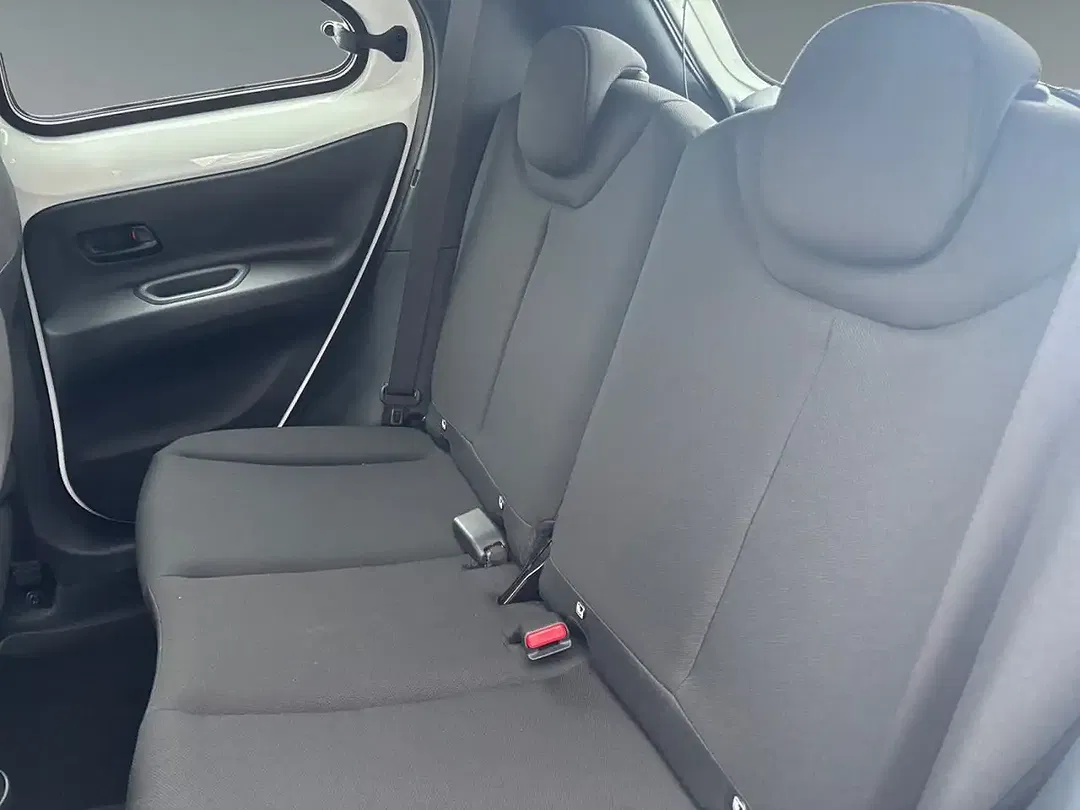Toyota Aygo Business Edition - Thumbnail 13