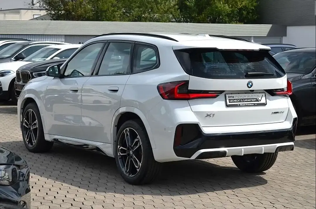 BMW X1 xDrive M Sport - Thumbnail 5