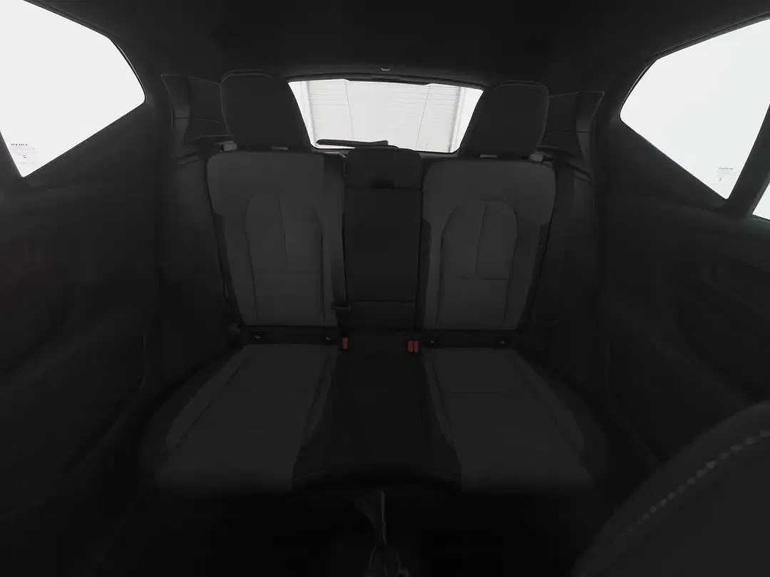 Volvo XC40 B3 Core - Thumbnail 5