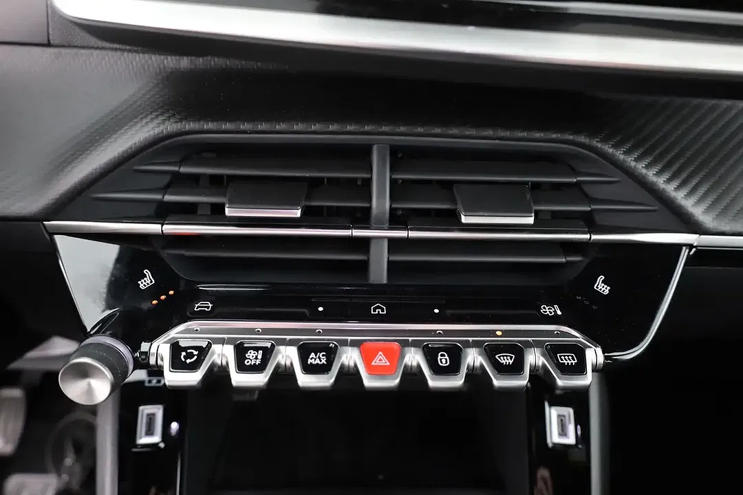 Peugeot 2008 100 PureTech Allure - Thumbnail 11