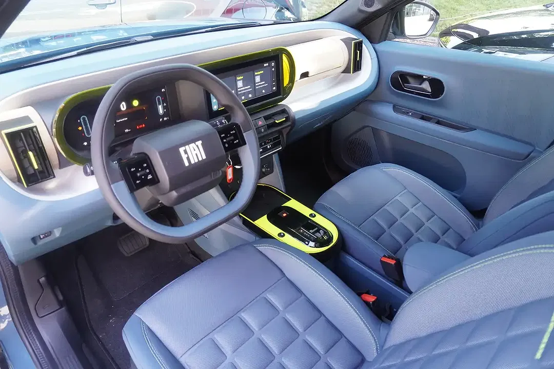 Fiat Grande Panda 1.2 Hybrid AUT La Prima - Thumbnail 9