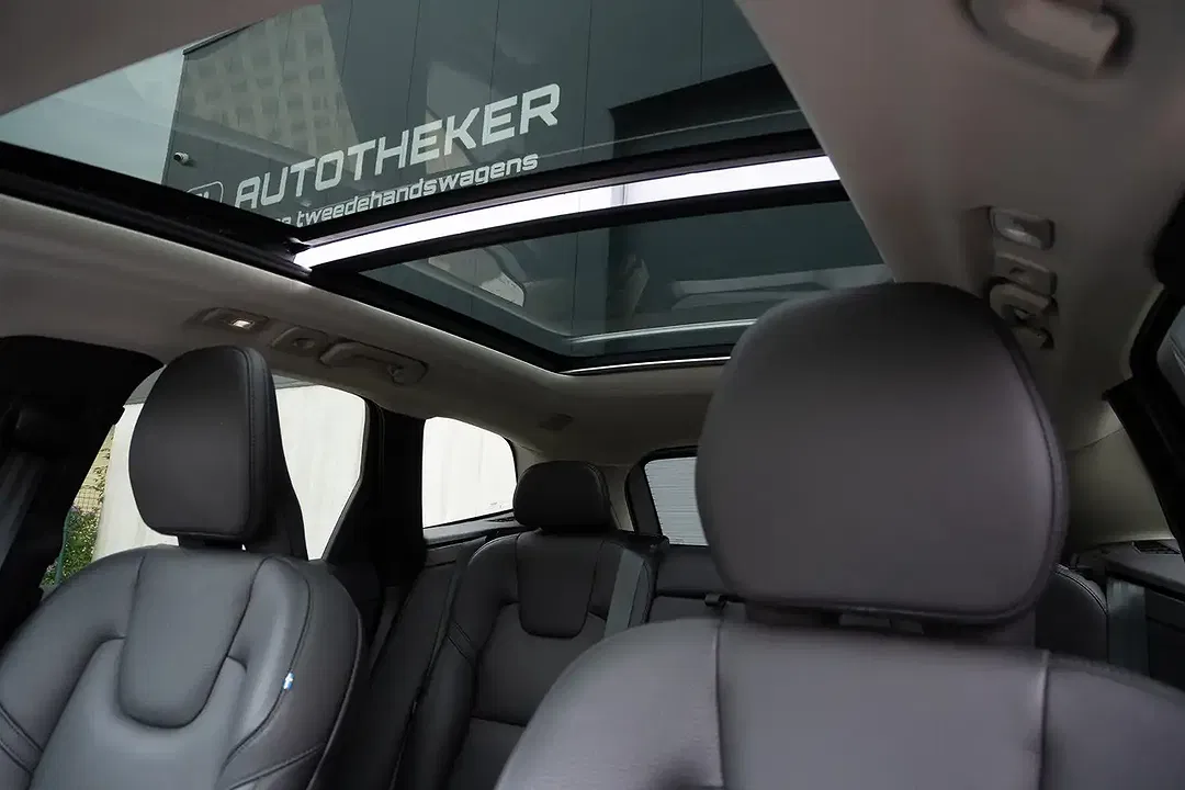 Volvo XC60 B4 2.0 MHEV Plus Dark - Thumbnail 11