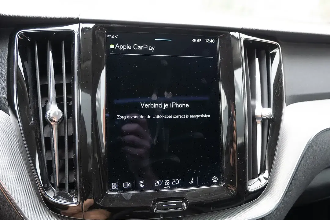 Volvo XC60 B4 2.0 MHEV Plus Dark - Thumbnail 26
