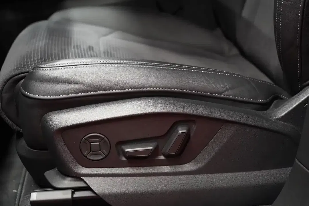 Audi SQ7 4.0 TFSI quattro - foto 15