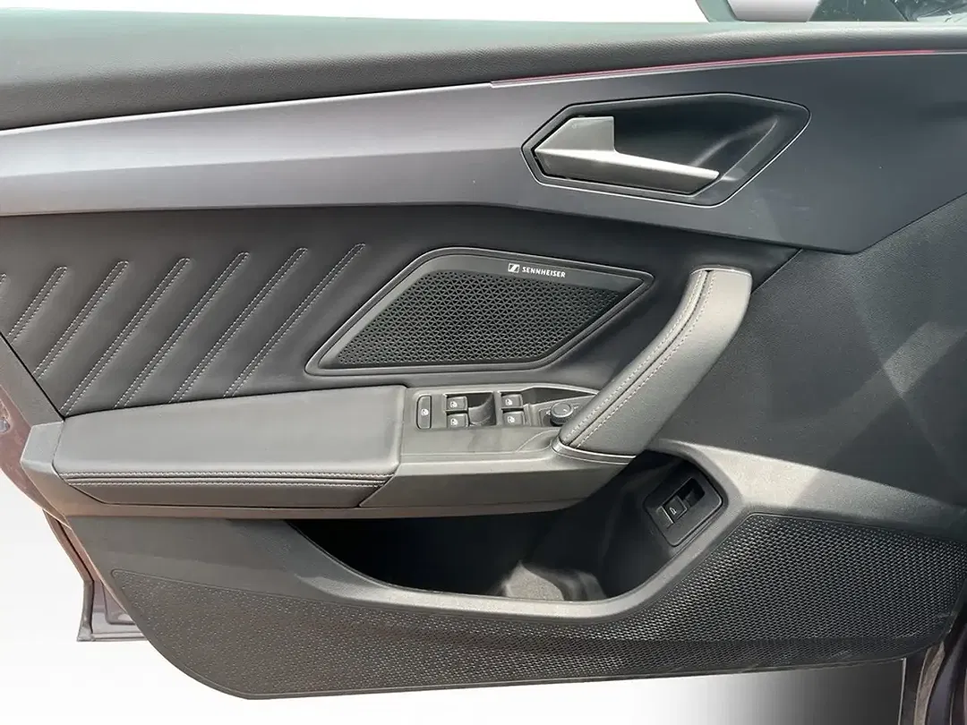 CUPRA Leon 2.0 TSI DSG 4Drive Matrix LED Sportstourer - Thumbnail 13