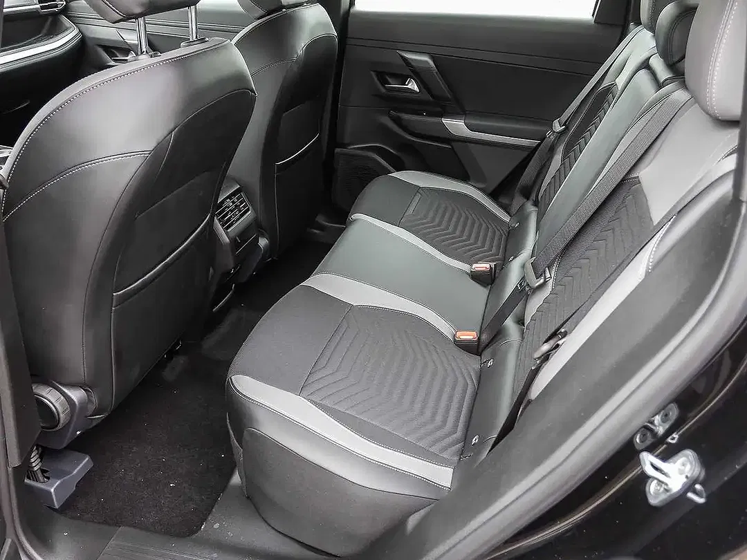 Jeep Compass 1.2 e-Hybrid DCT Altitude - Thumbnail 12