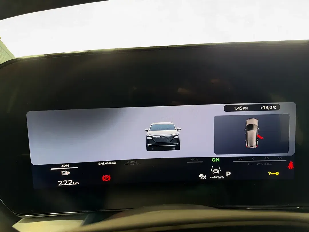 Audi Q4 e-tron quattro Matrix LED S line - Thumbnail 12