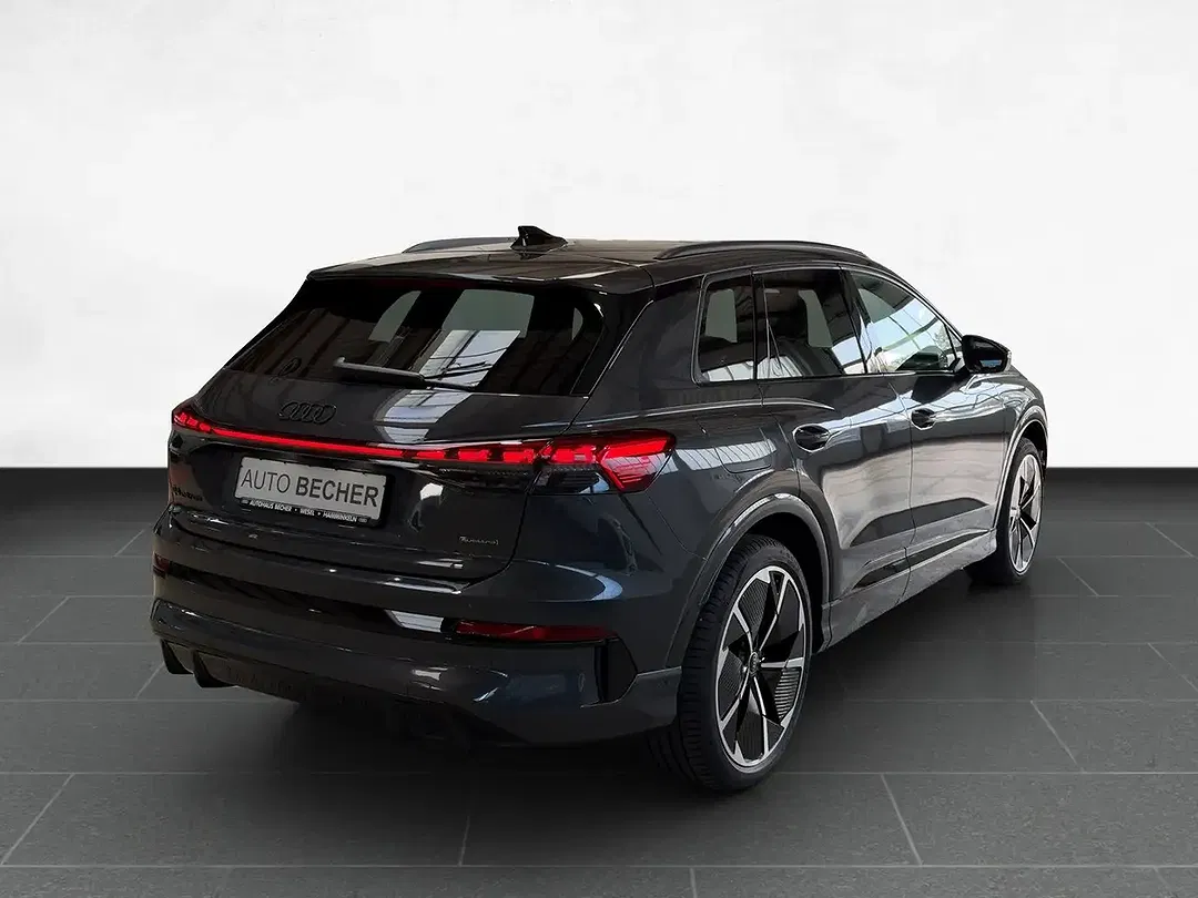 Audi Q4 e-tron quattro Matrix LED S line - Thumbnail 3