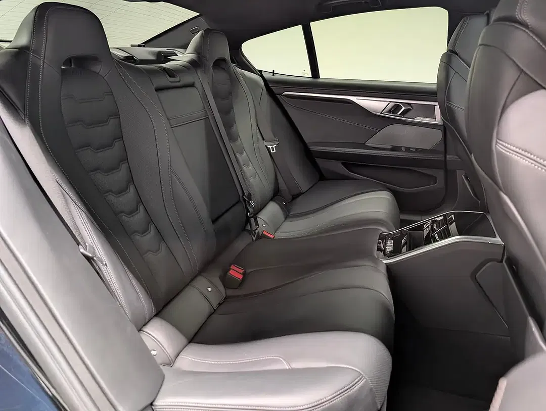 BMW M850 xDrive - Thumbnail 6