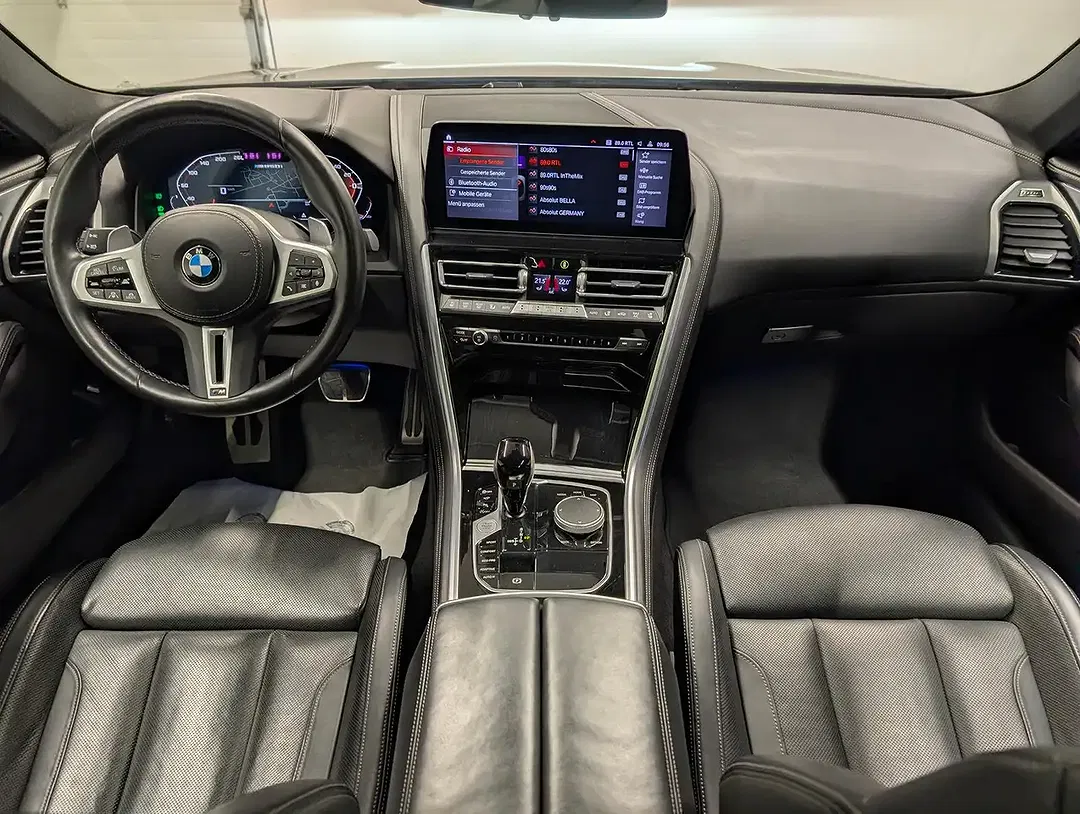 BMW M850 xDrive - Thumbnail 7