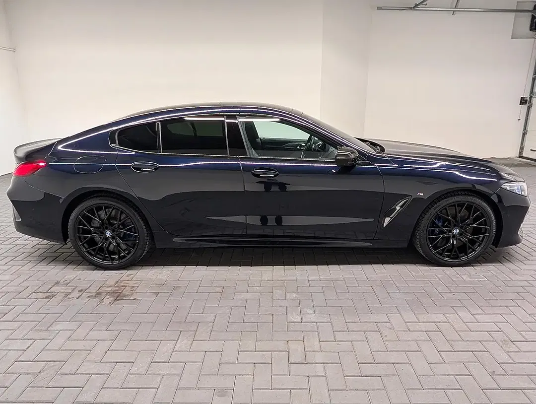 BMW M850 xDrive - Thumbnail 3
