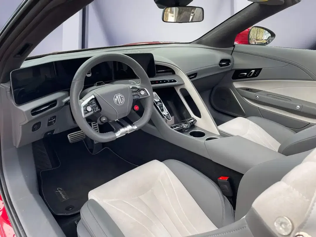 MG Cyberster - Thumbnail 10