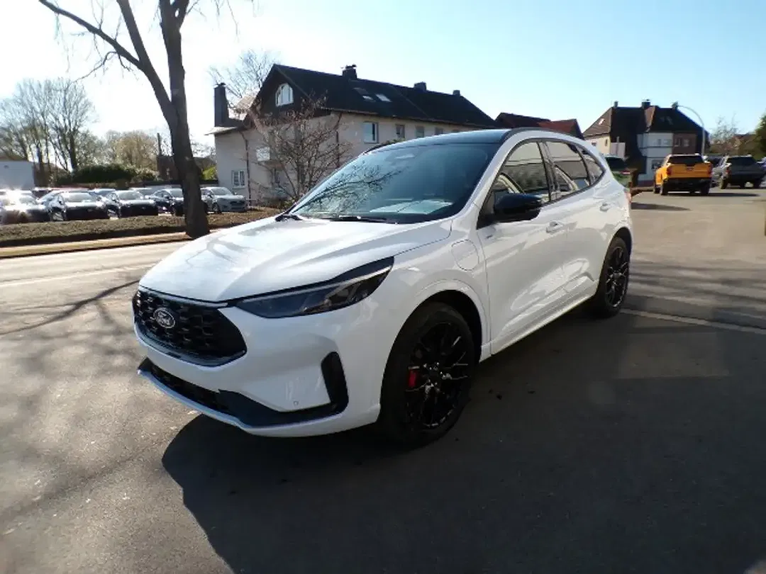 Ford Kuga PHEV ST-Line - Thumbnail 1
