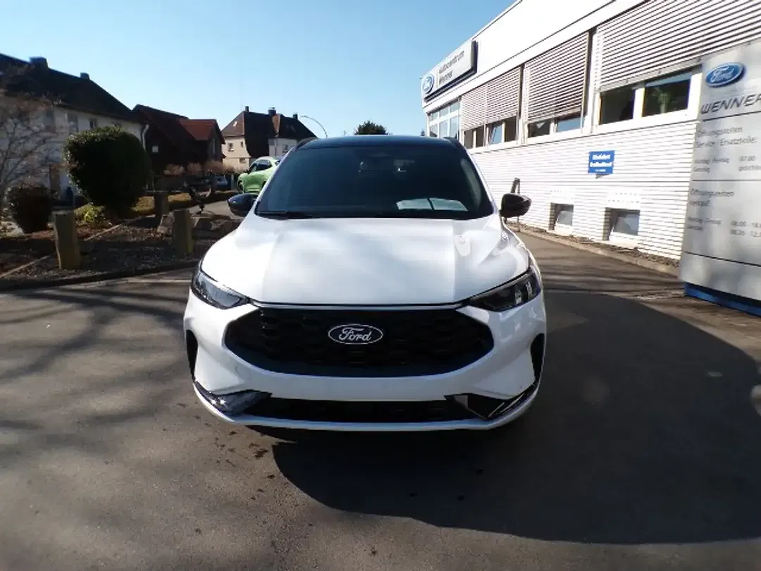 Ford Kuga PHEV ST-Line - Thumbnail 2
