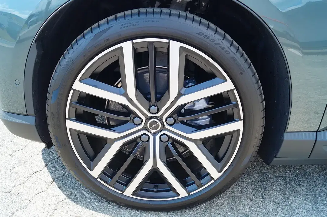 Volvo EX60 EV AUT AWD Ultra - Thumbnail 14