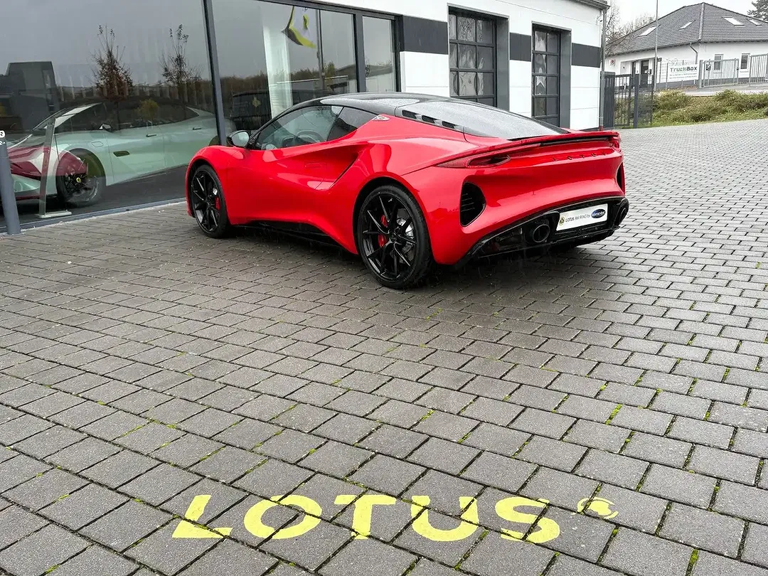 Lotus Emira V6 SE - Thumbnail 6
