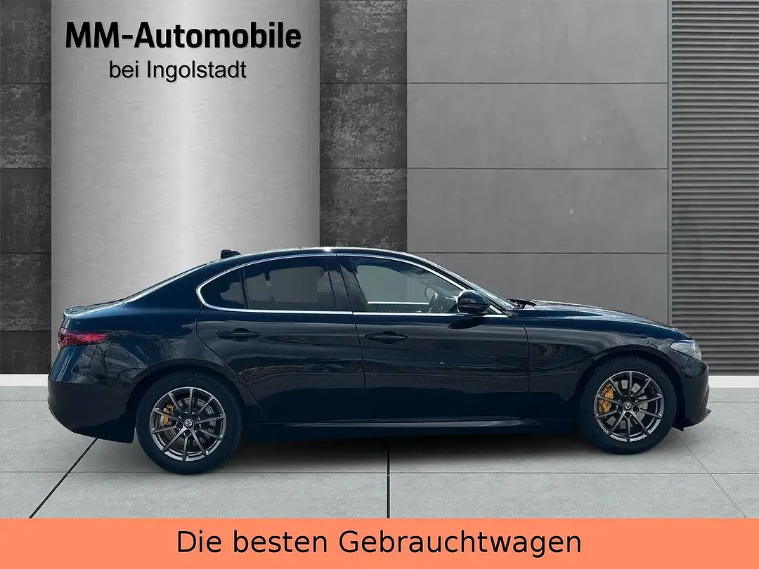 Alfa Romeo Giulia - Thumbnail 6