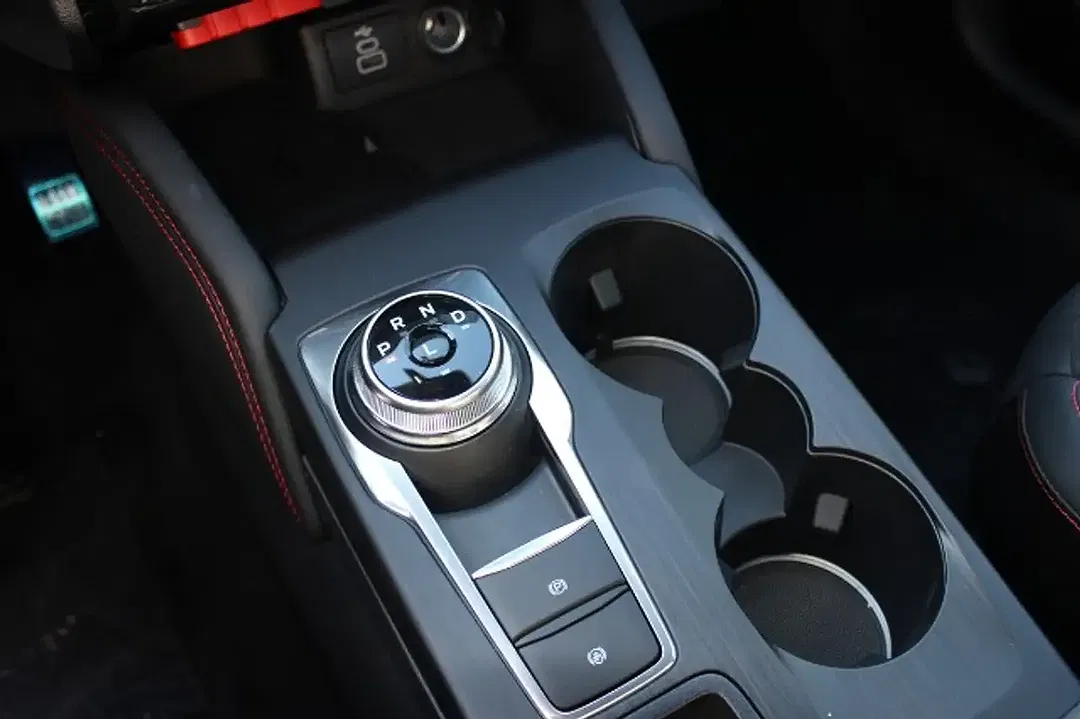 Ford Kuga ST-Line - Thumbnail 12