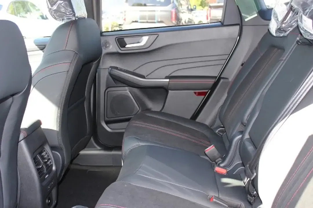 Ford Kuga ST-Line - Thumbnail 8