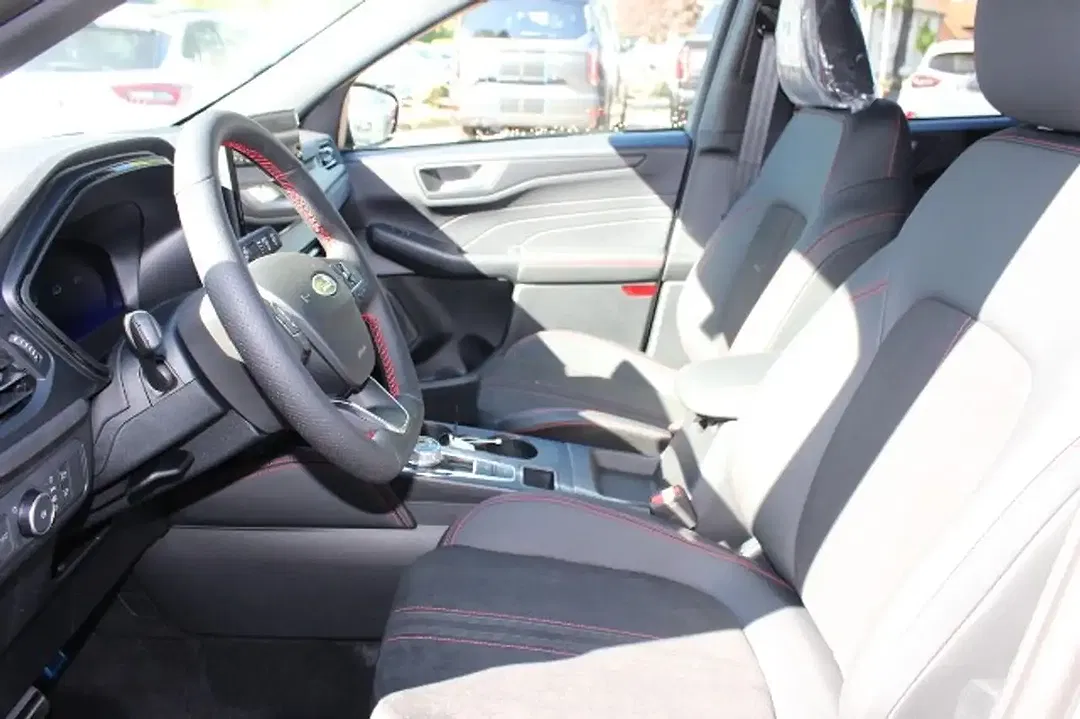 Ford Kuga ST-Line - Thumbnail 9
