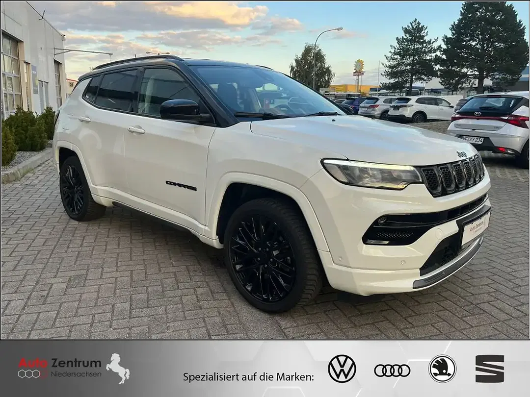 Jeep Compass 1.3 T4 PHEV Hybrid 4xe Limited - foto 2