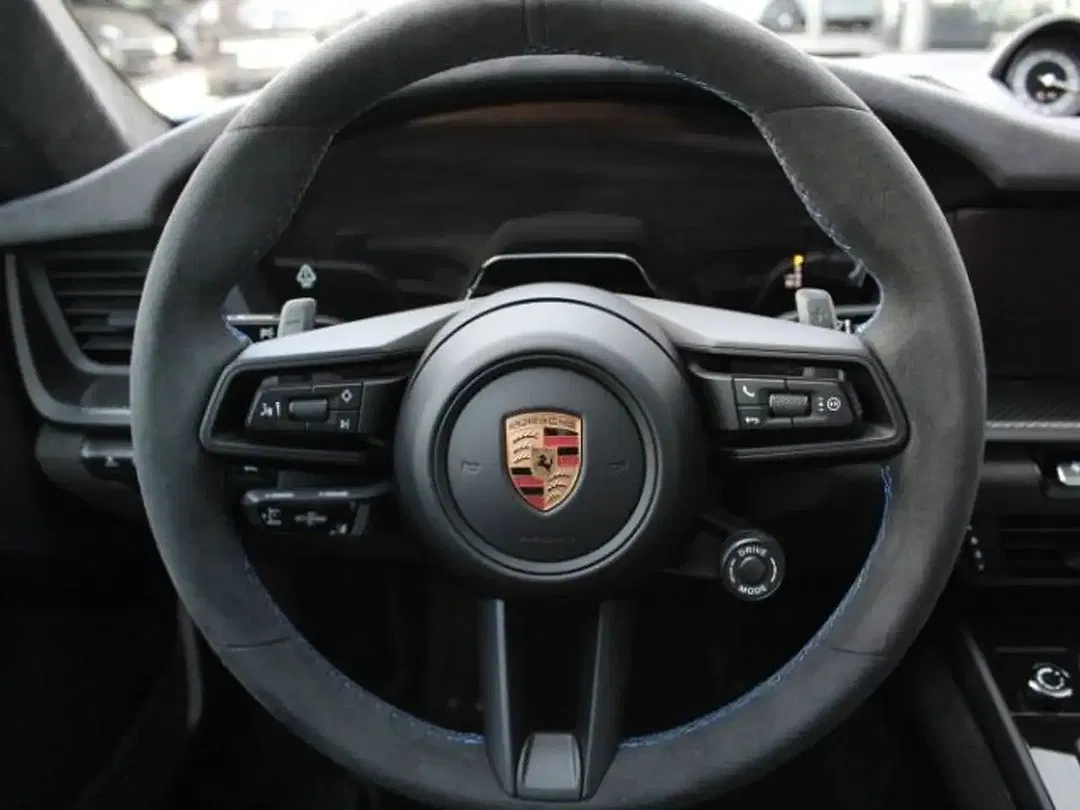 Porsche 992 GT3 - Thumbnail 5
