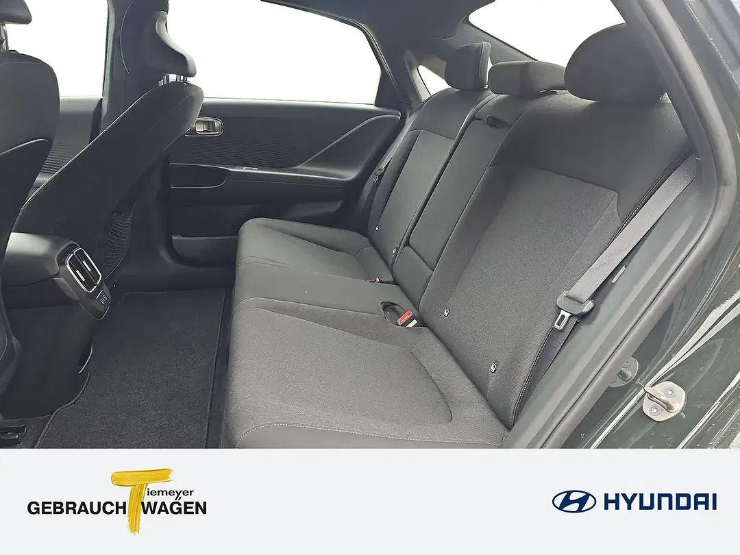 Hyundai IONIQ 6 - Thumbnail 11