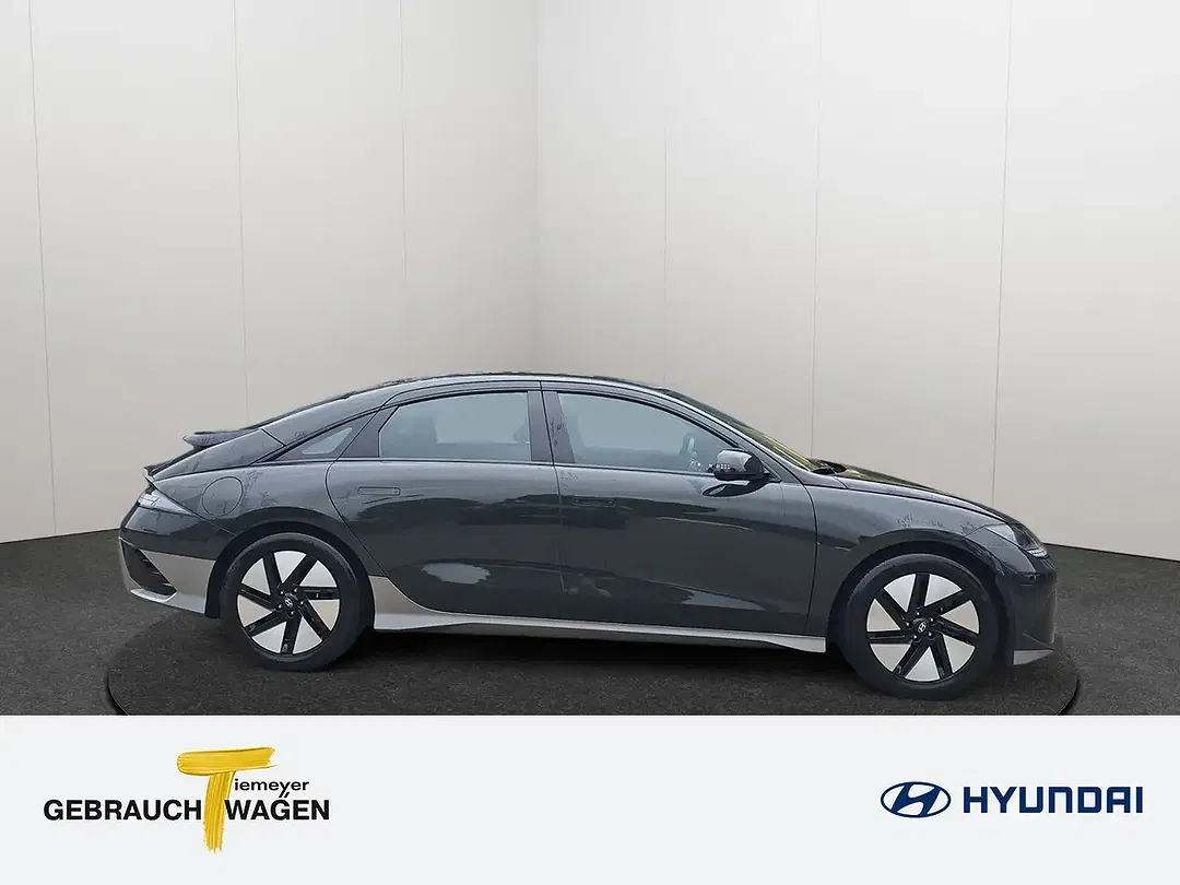Hyundai IONIQ 6 - Thumbnail 4