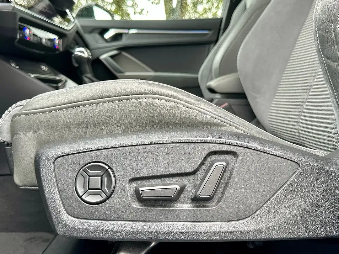 Audi Q3 quattro Matrix LED Sportback - Thumbnail 12