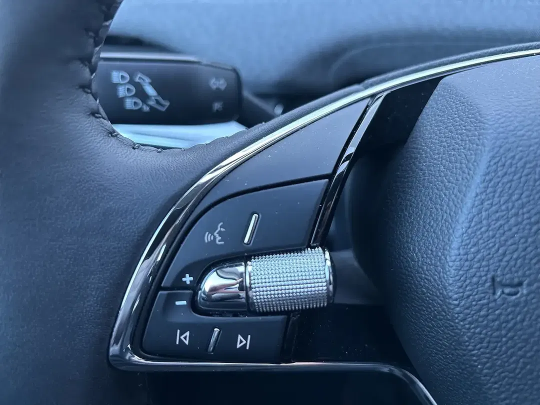 Skoda Enyaq 50 Loft - Thumbnail 14