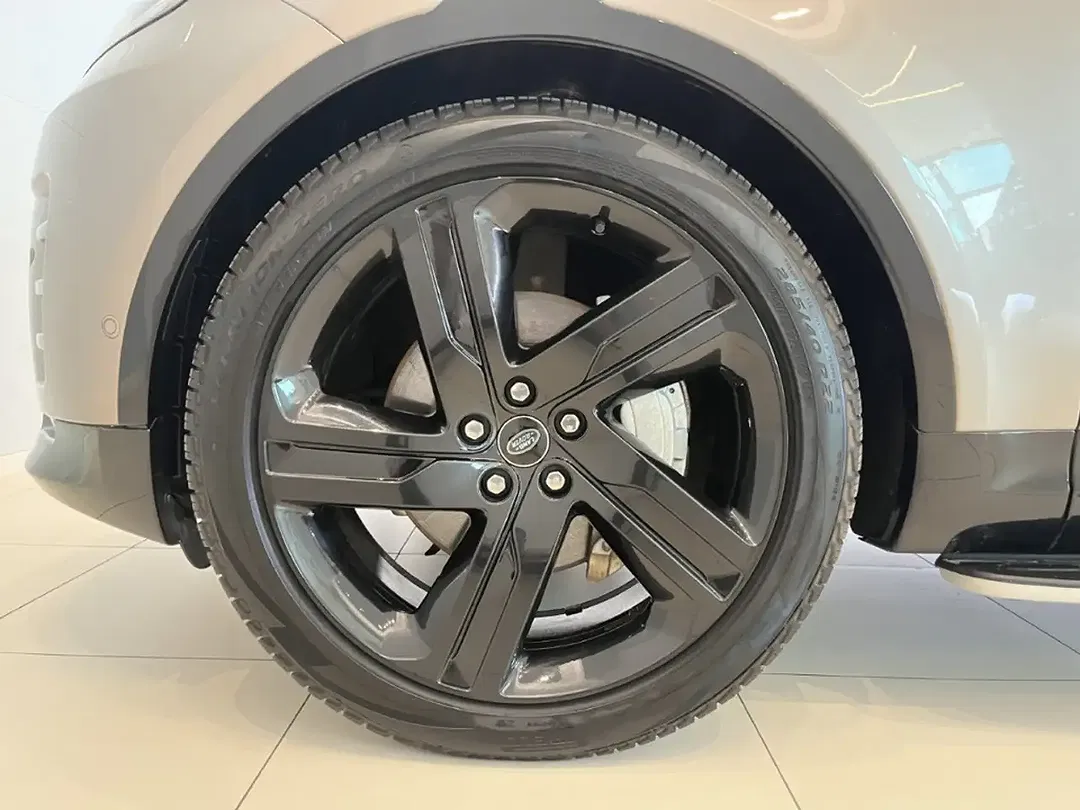 Land Rover Discovery D300 4x4 R-Dynamic HSE - Thumbnail 9
