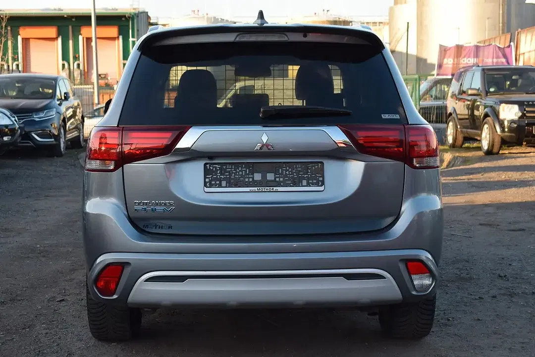 Mitsubishi Outlander PHEV 4WD Basis Spirit - Thumbnail 5