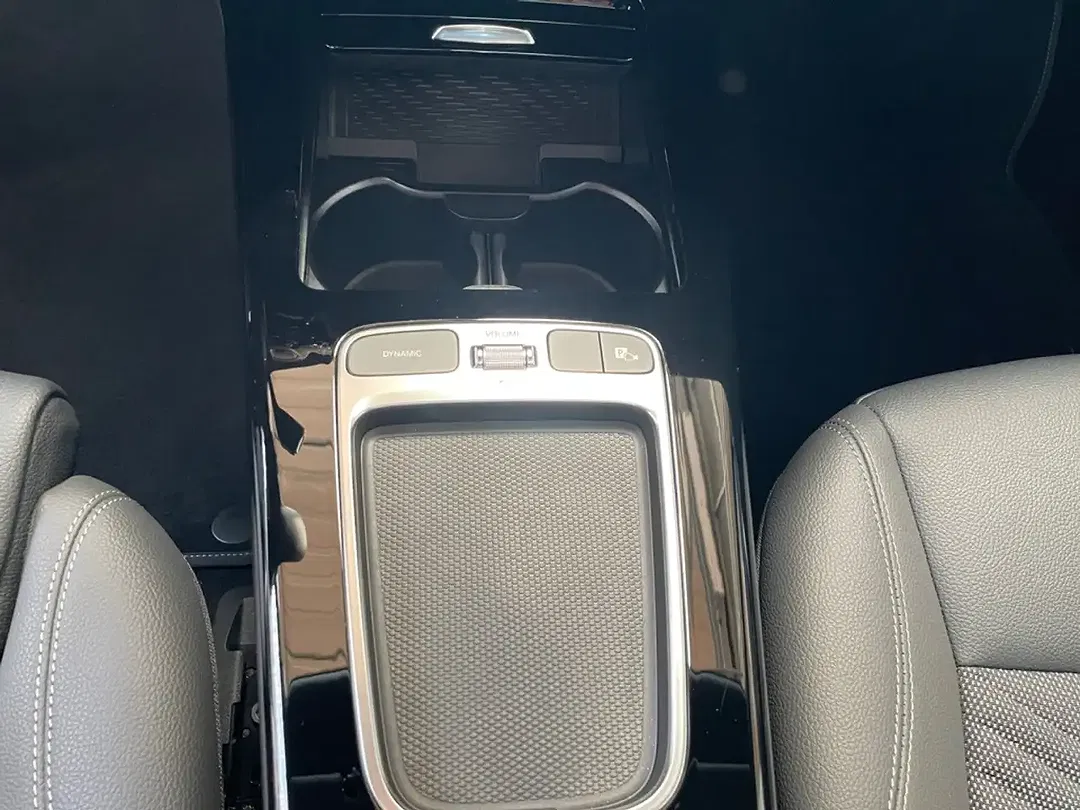 Mercedes-Benz CLA 200 Progressive - foto 14
