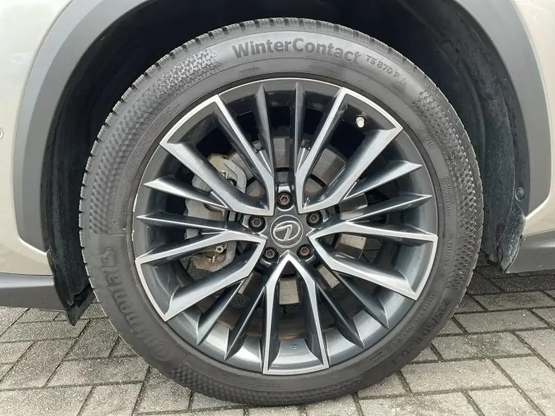 Lexus NX 450h+ PHEV - Thumbnail 12