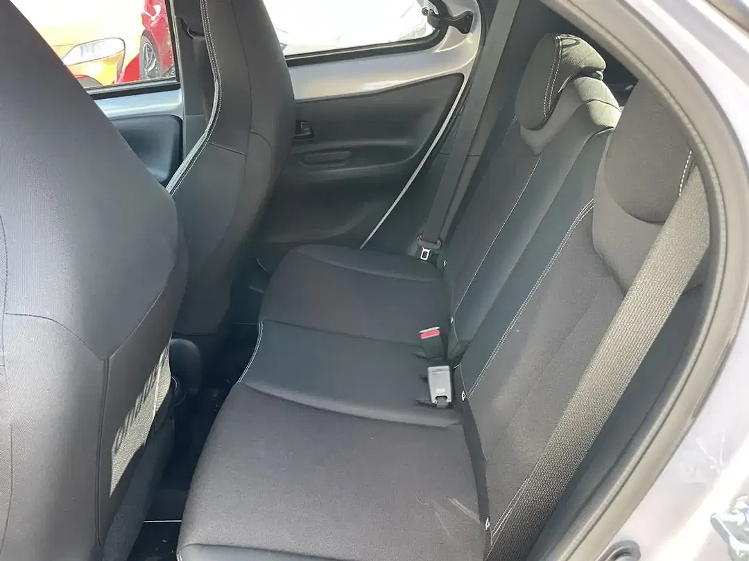 Toyota Aygo X CVT - Thumbnail 10
