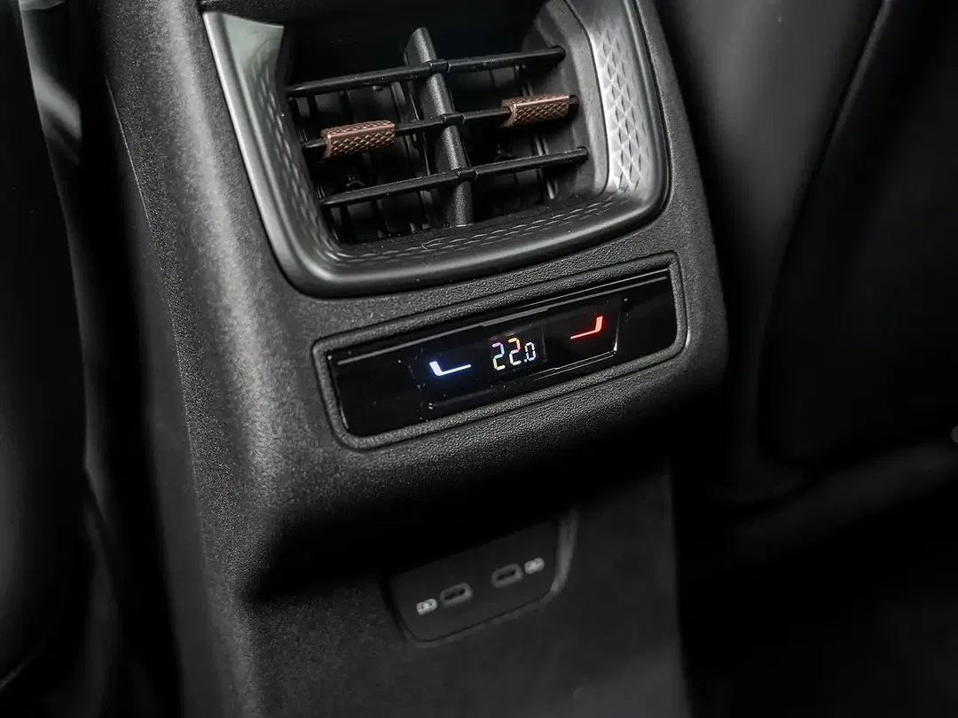 CUPRA Terramar 1.5 TSI DSG DCC - Thumbnail 10