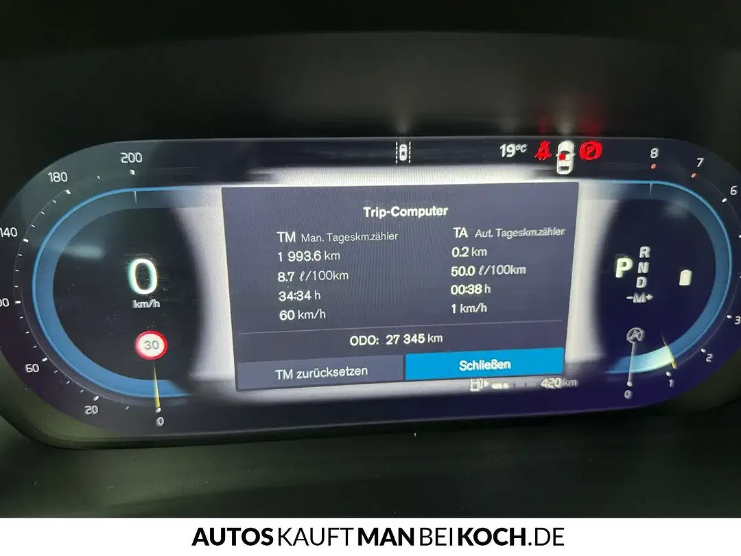 Volvo XC40 B3 Ultra Dark - Thumbnail 10